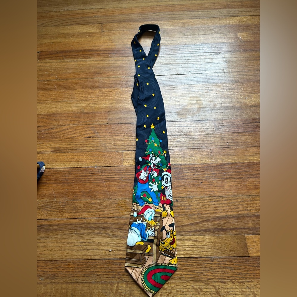 Mickey Unlimited Mens Formal Necktie 60"Lx3.75"W Multicolor Neck Tie Christmas